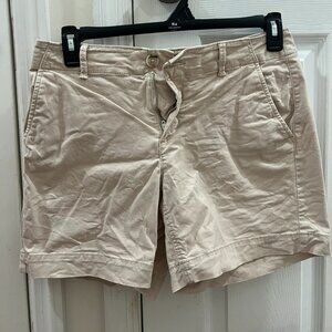 LOFT 6" Curvy Chino Short